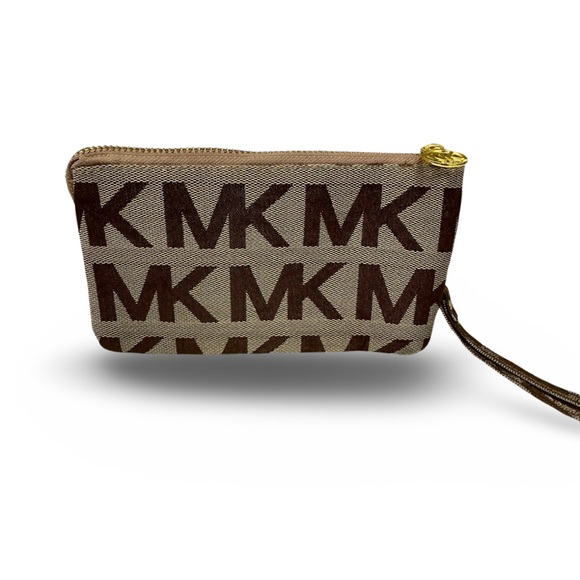 ⭐️SOLD⭐️Michael Kors Women’s Monogram Wristlet Wallet Brown / Tan - Picture 3 of 4